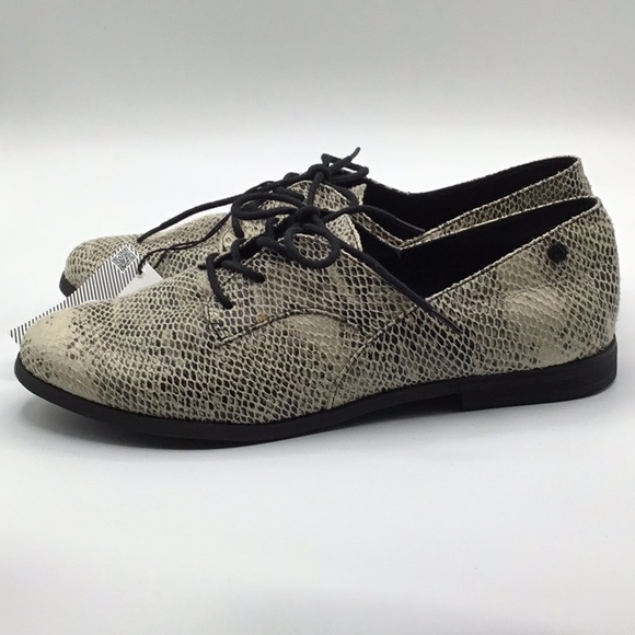 VOLCOM WOMEN’S SHOES - Picture 2 of 7